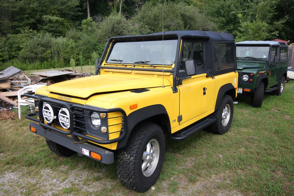 The 1994 Land Rover D90 as it arrived in the shop.