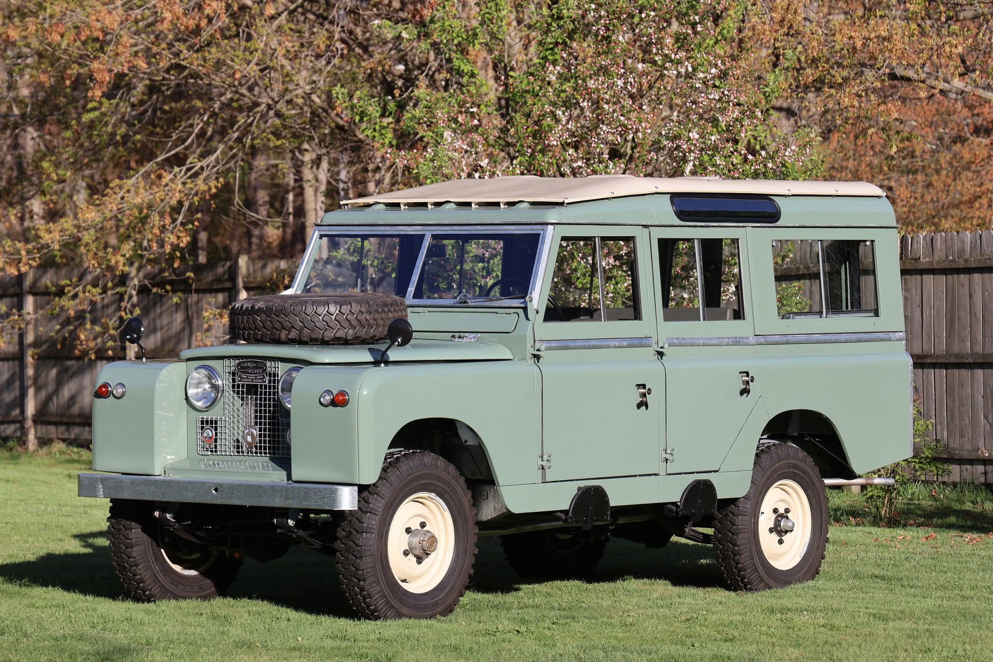 1959 Land Rover Series II Pastel Green