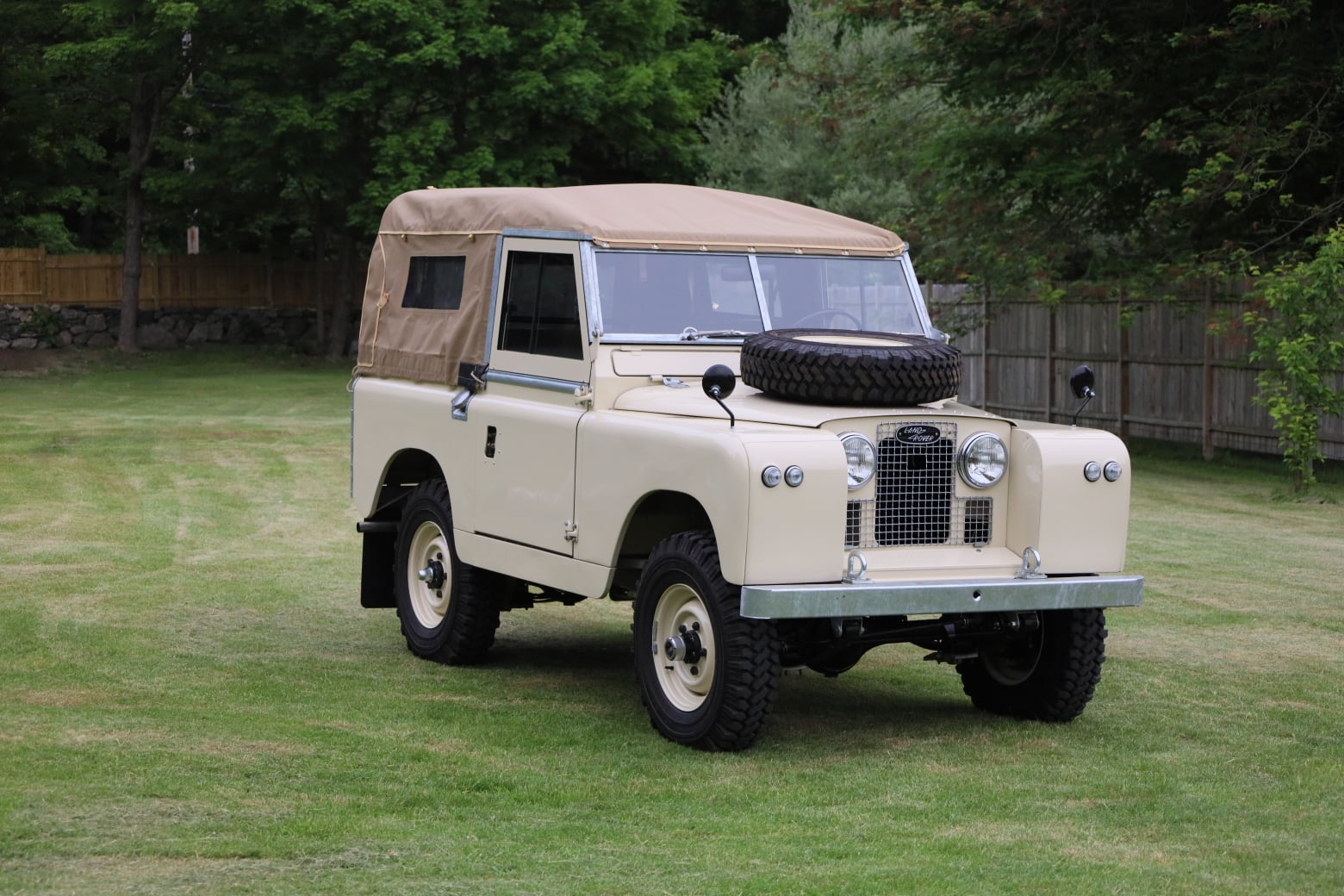 1963 Land Rover Series IIA Limestone Photo 1