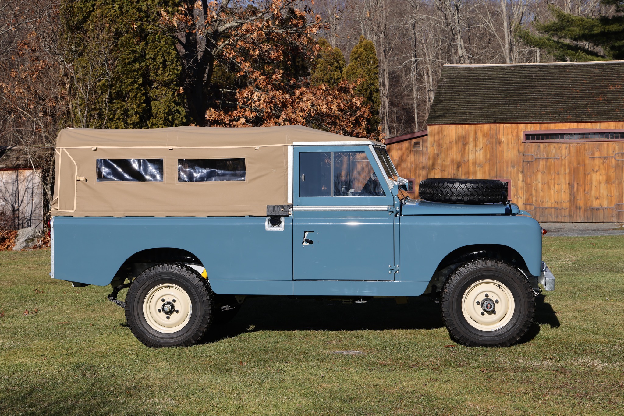 1965 Land Rover Series IIA Marine Blue 109 Inch Photo 4