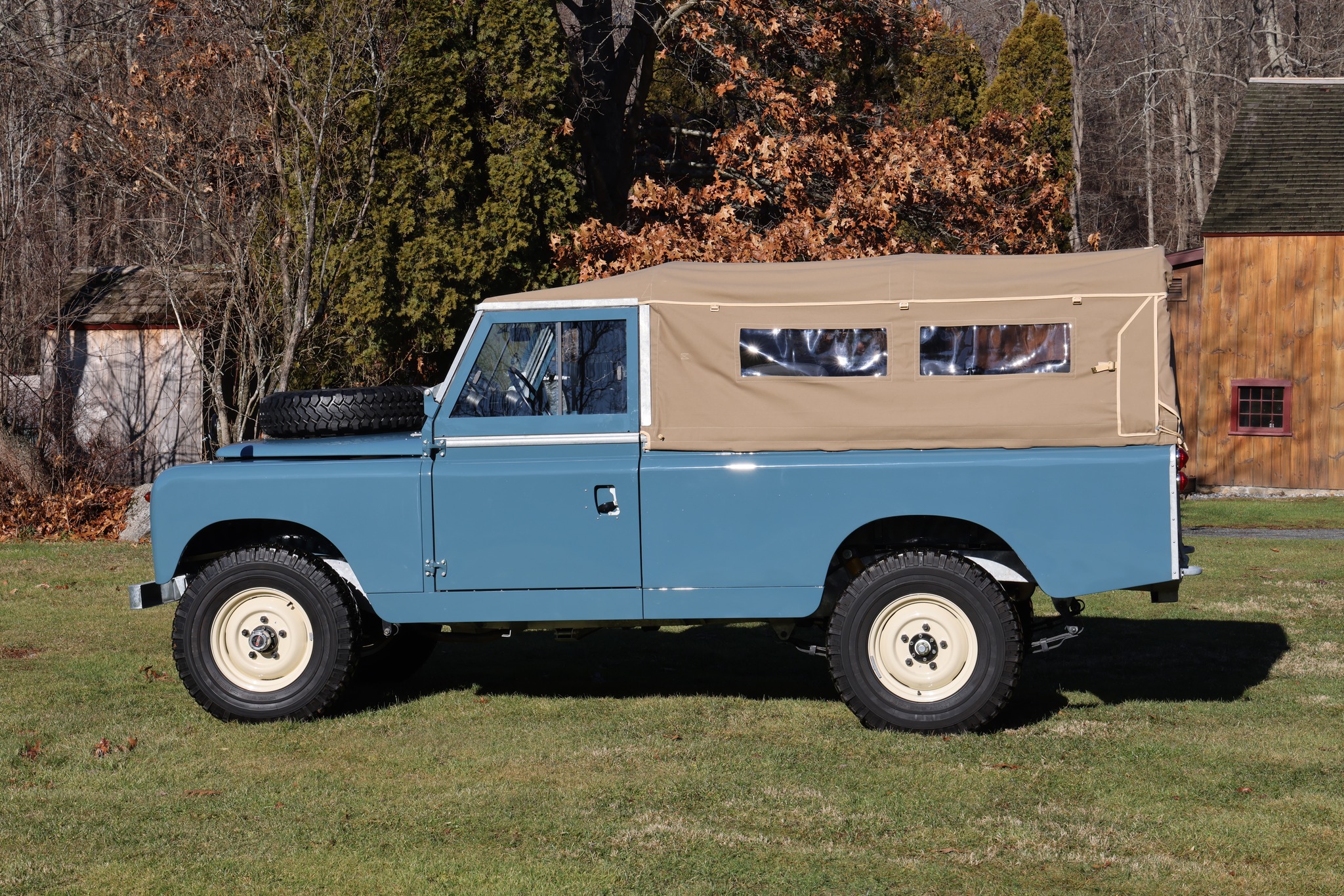 1965 Land Rover Series IIA Marine Blue 109 Inch Photo 6