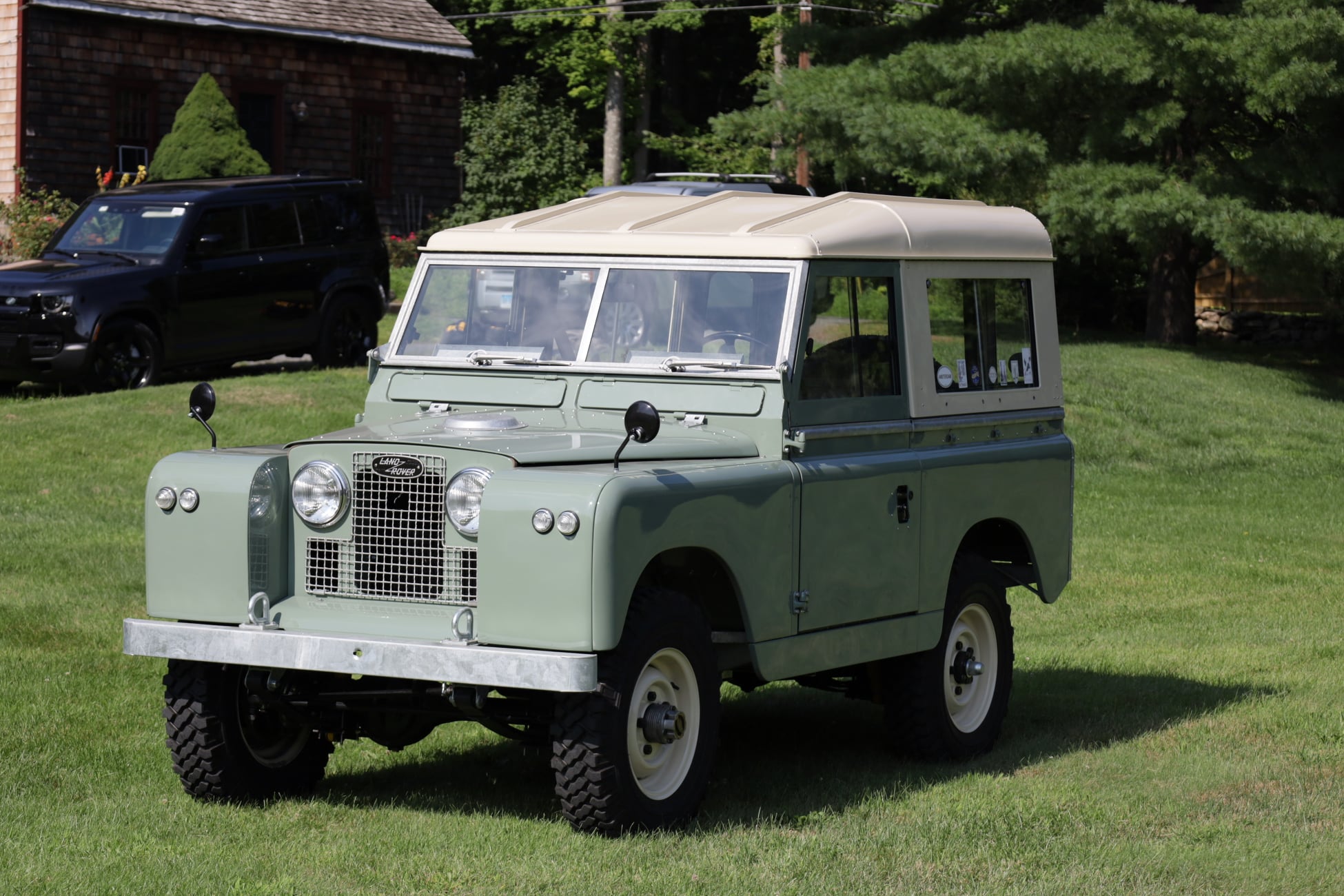1965 Land Rover Series IIA Pastel Green Restored 4