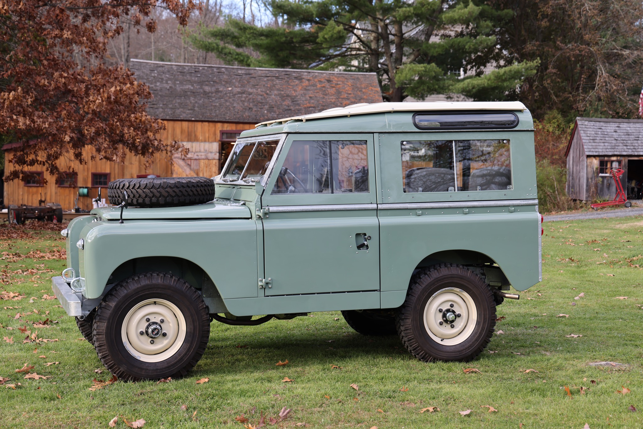 1965 Land Rover Series IIA Pastel Green Restored 9