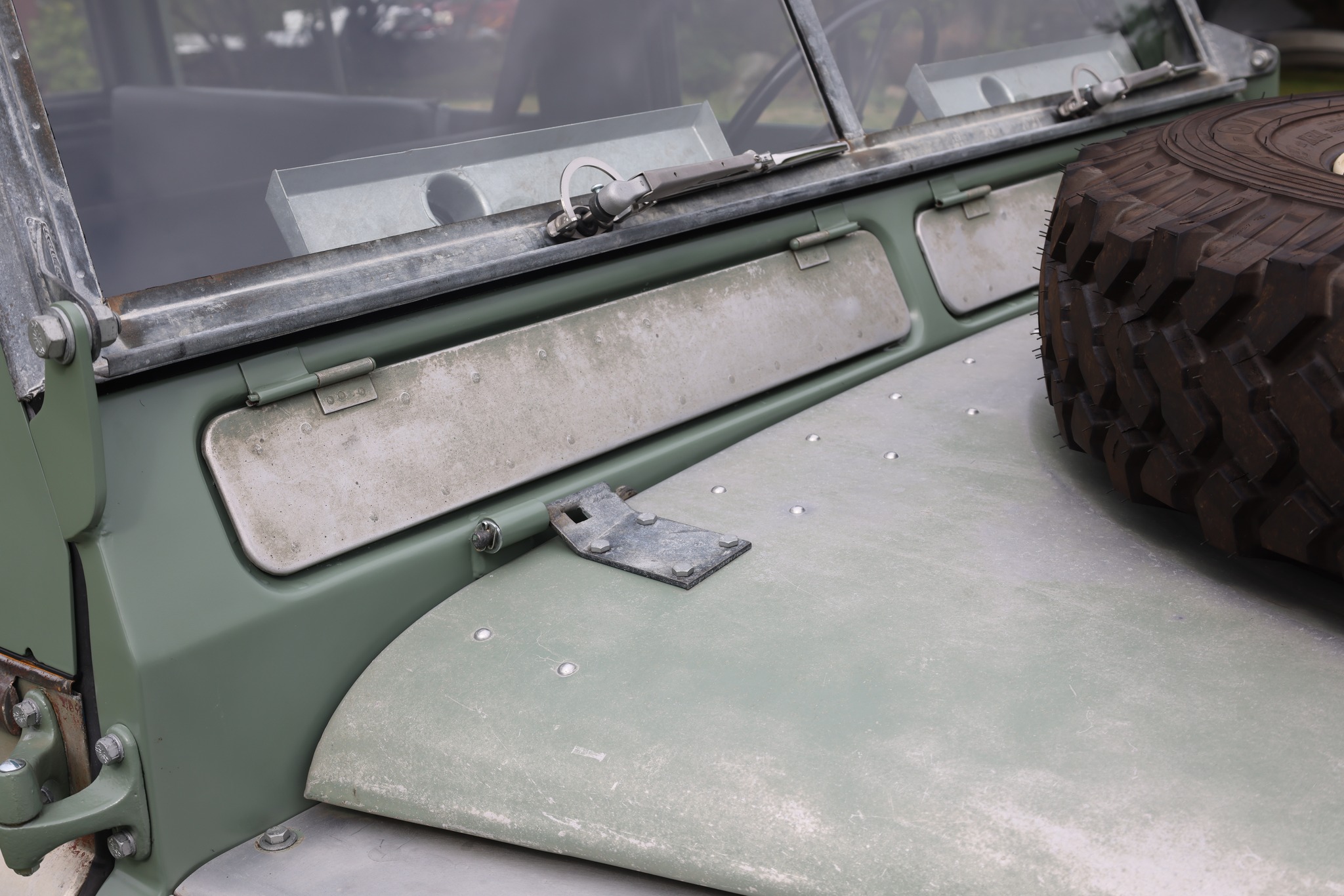 1965 Land Rover Series IIA Pastel Green Patina Restored 14