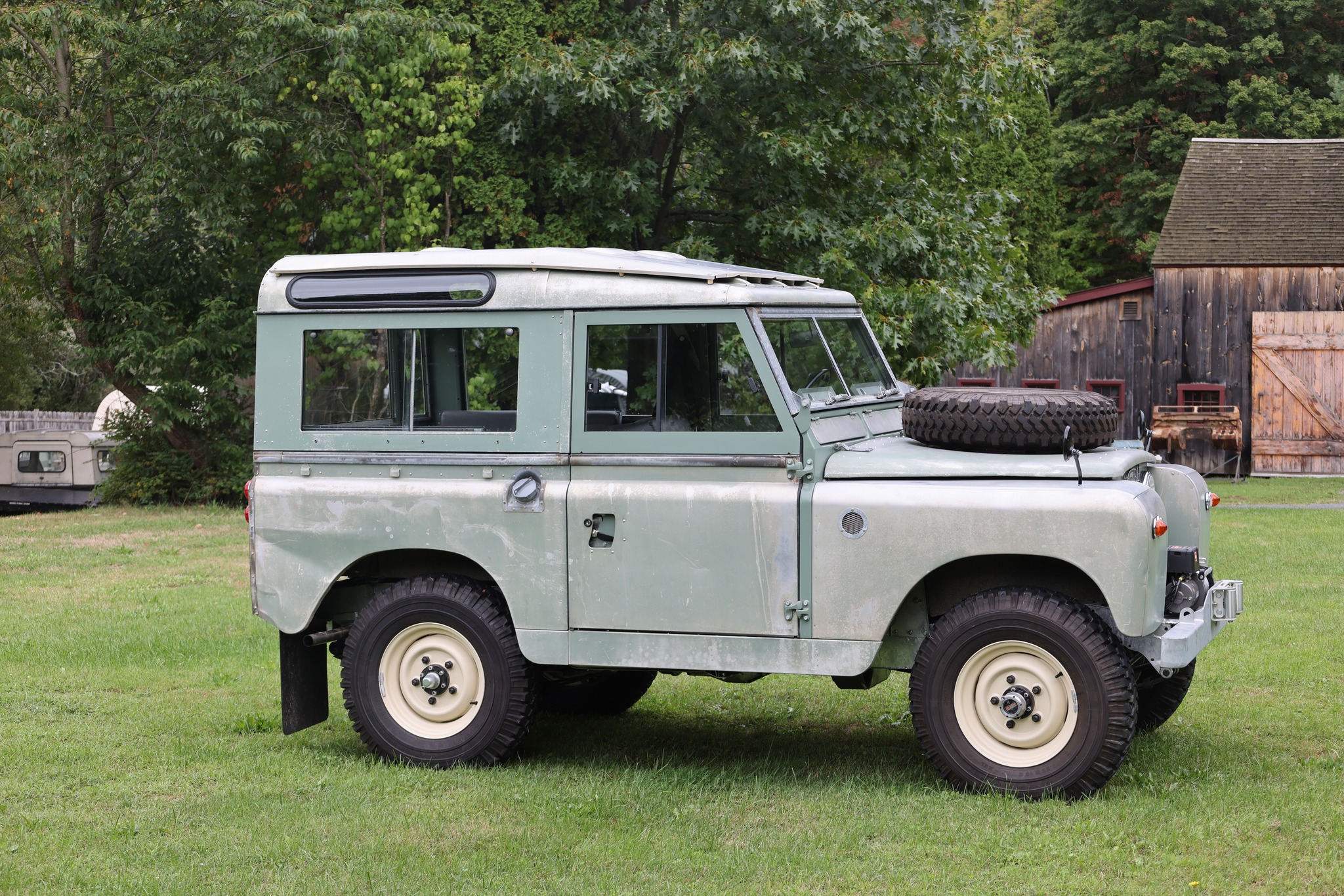 1965 Land Rover Series IIA Pastel Green Patina Restored 7