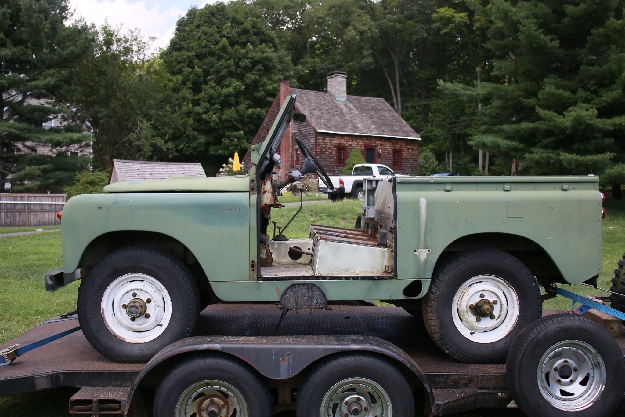 1965 Land Rover Series IIa in Pastel Green Photo 2