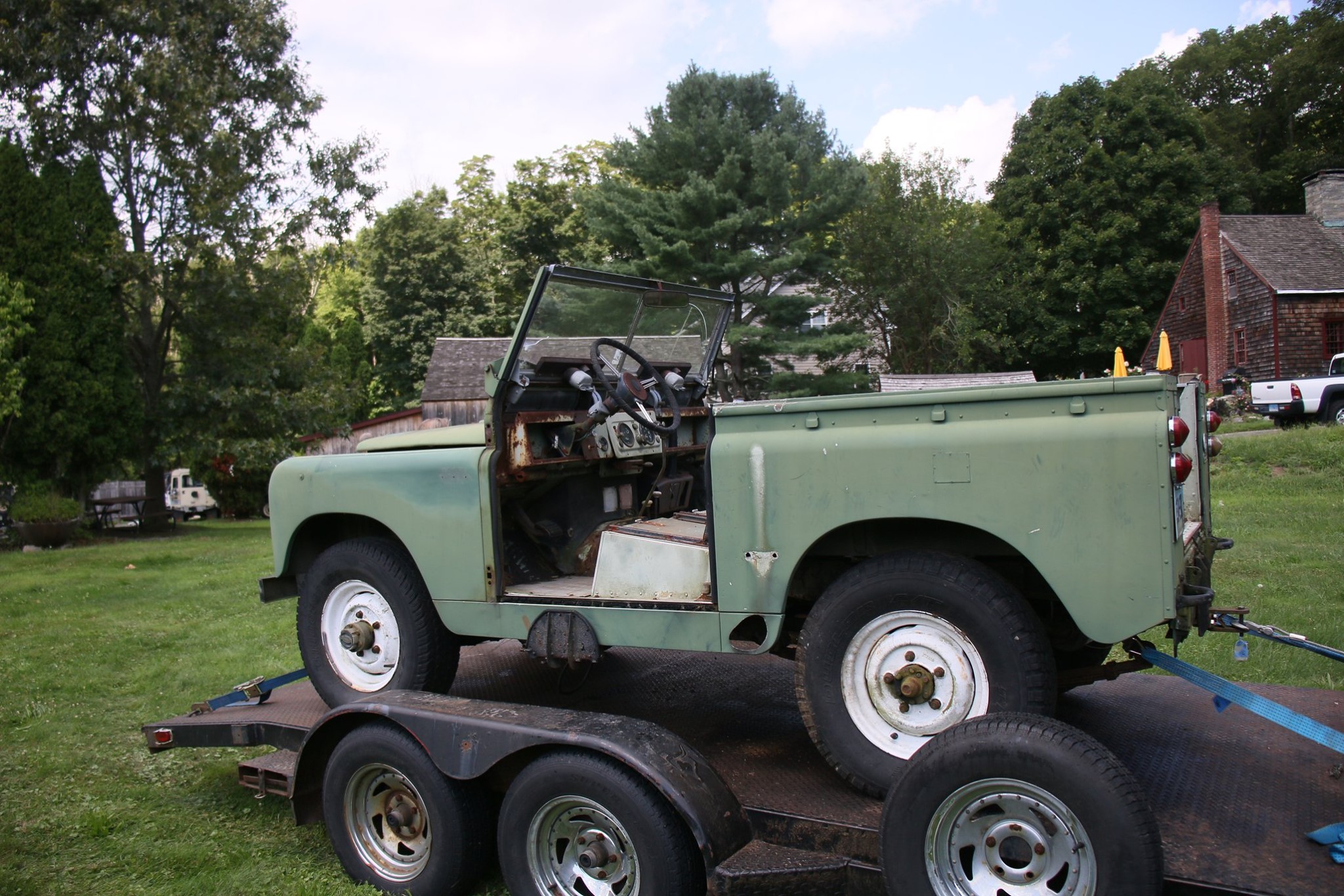 1965 Land Rover Series IIa in Pastel Green Photo 3
