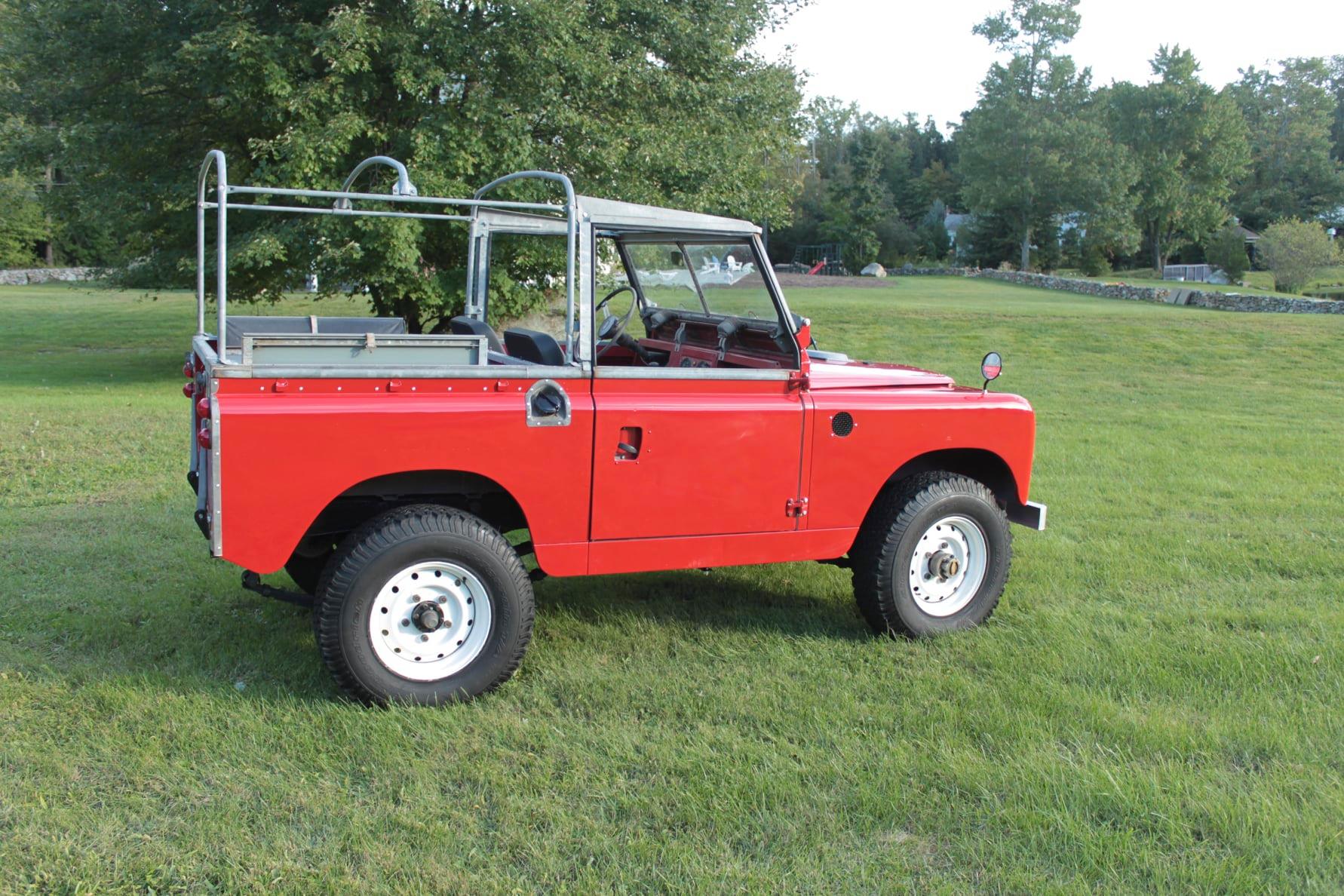 1965 Land Rover Series IIA Red Photo 2