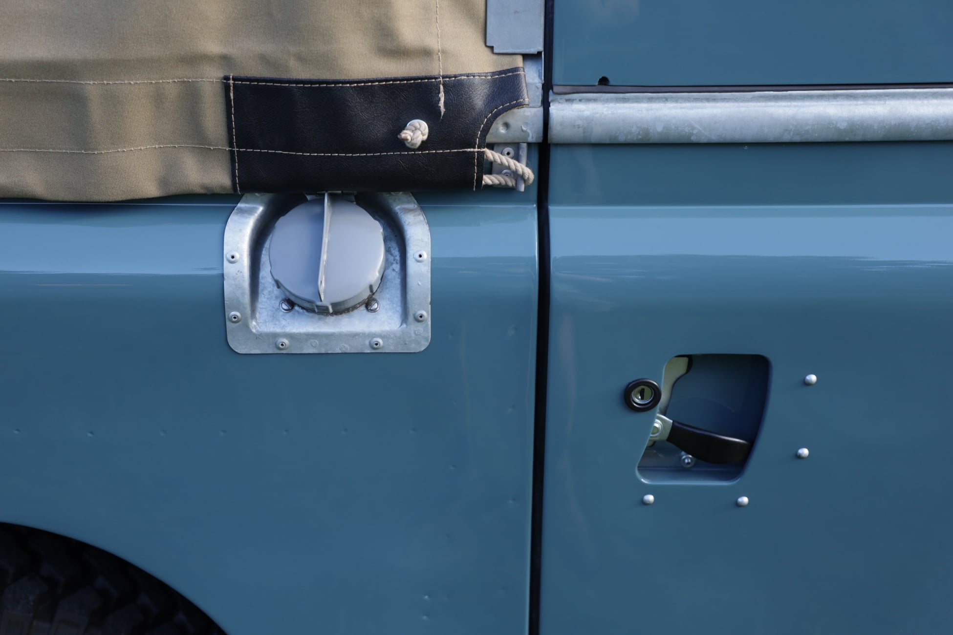 1968 Land Rover Series IIA Marine Blue Restored 26