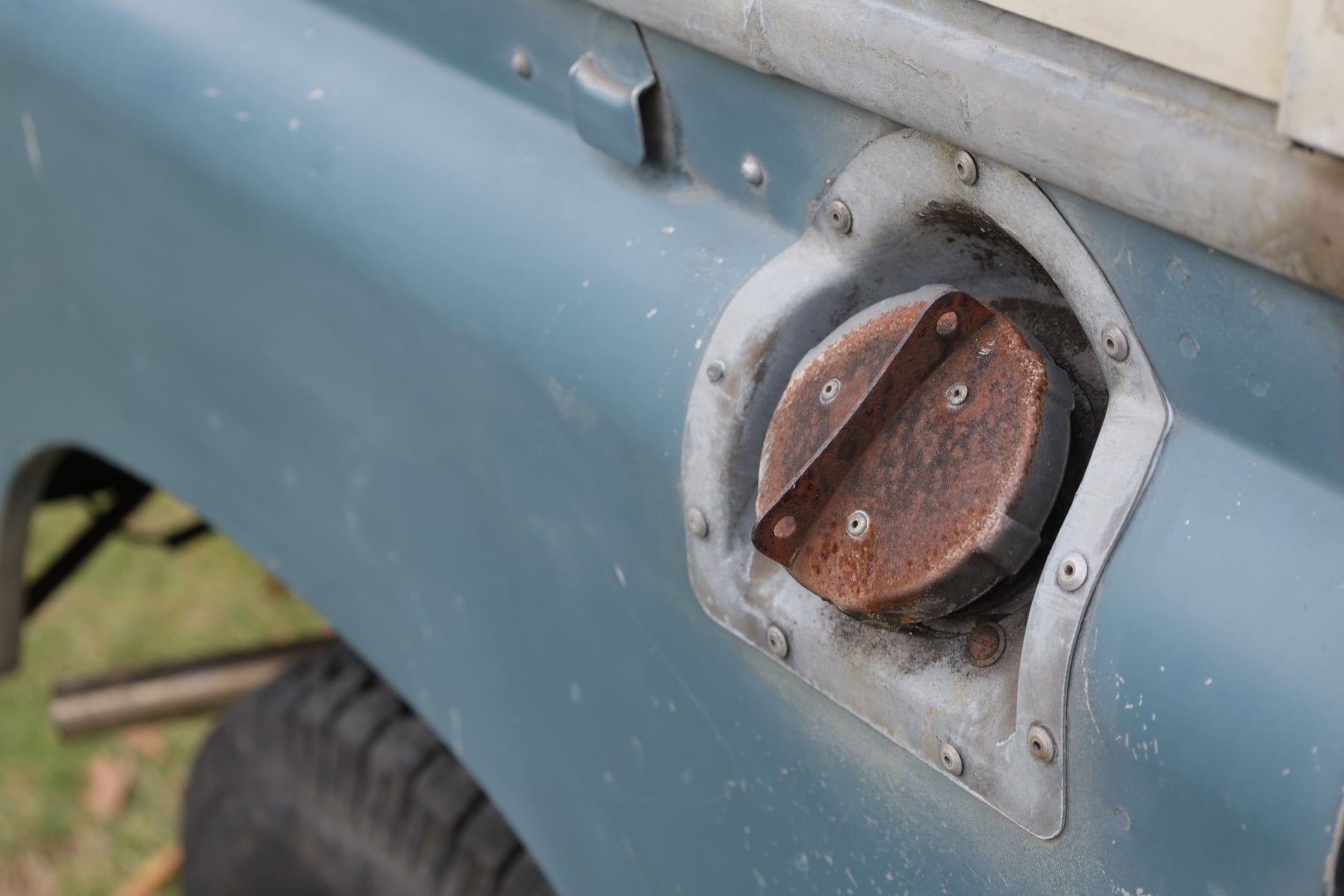 1970 Land Rover Series IIA Marine Blue Photo 13