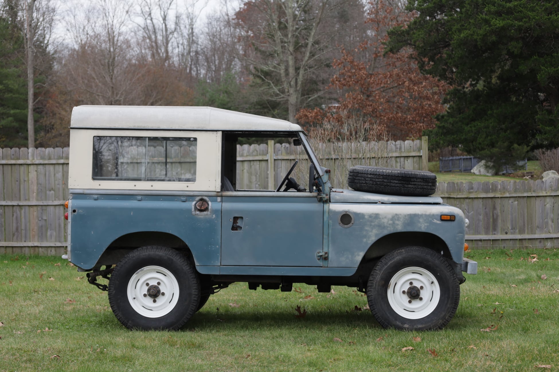 1970 Land Rover Series IIA Marine Blue Photo 9