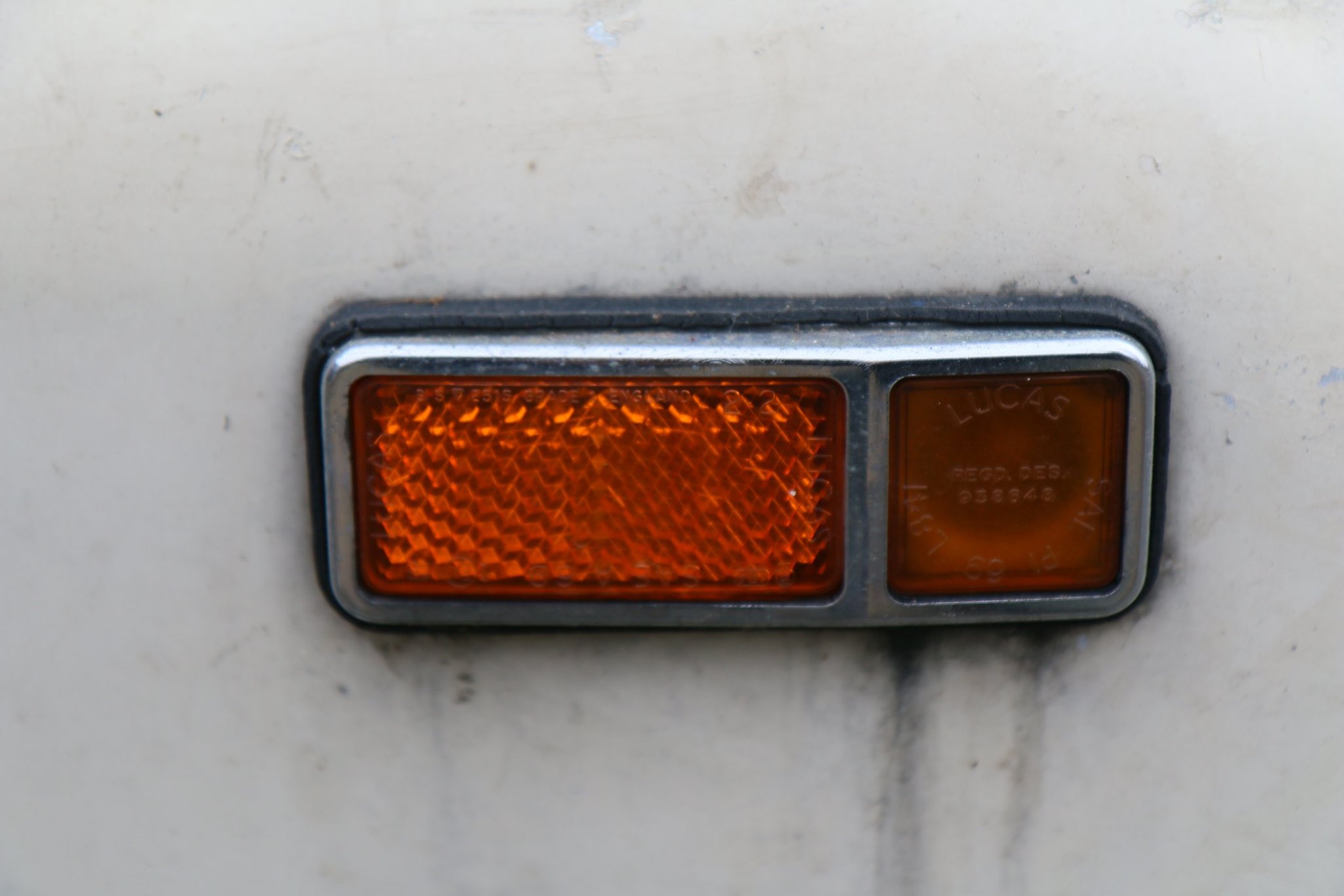 1971 Land Rover Series IIa in Limestone Photo 13