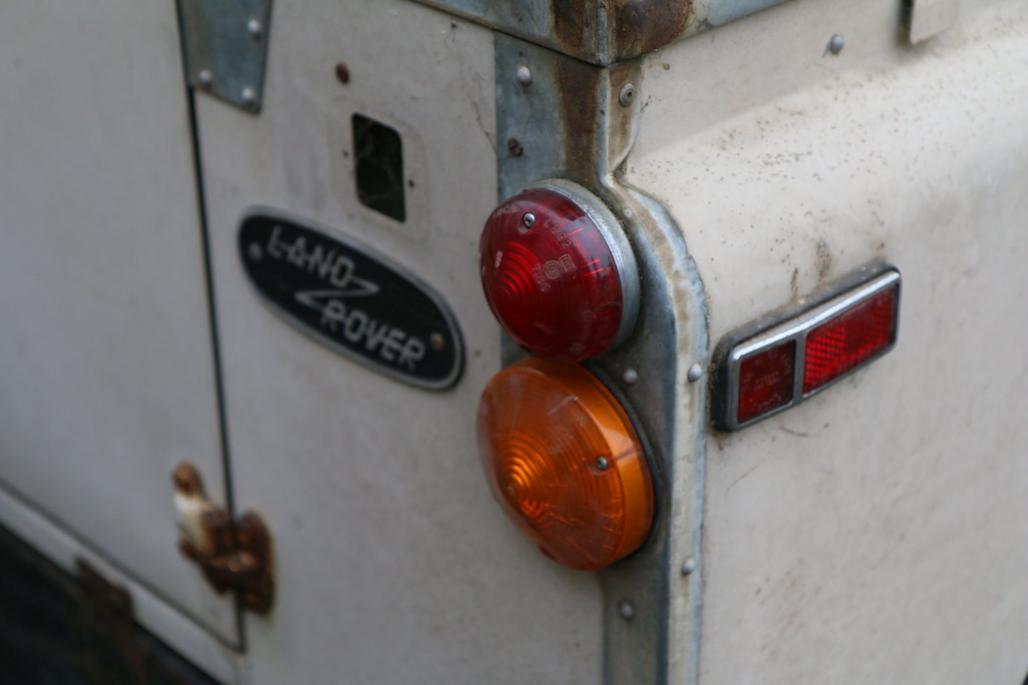 1971 Land Rover Series IIa in Limestone Photo 18