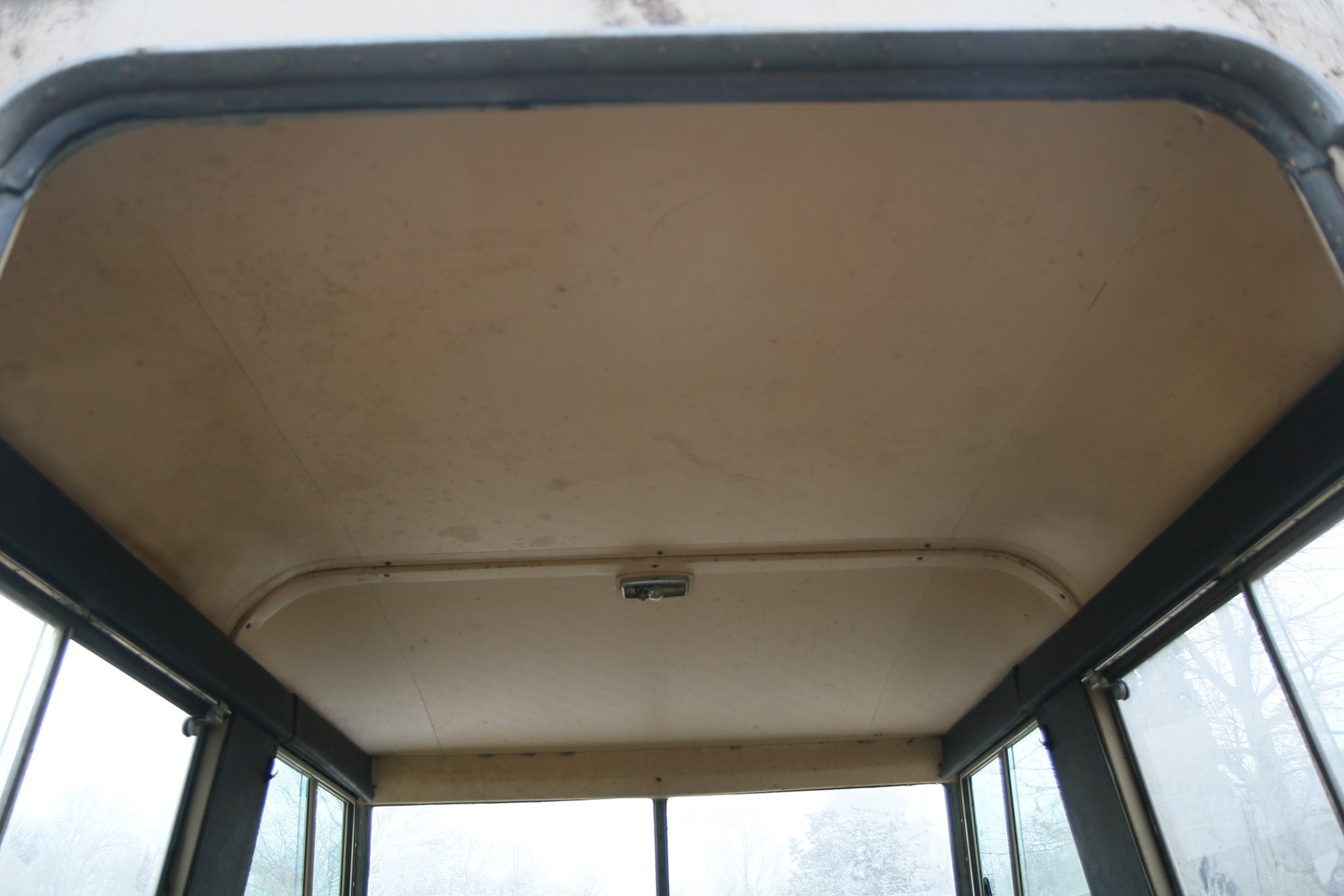 1971 Land Rover Series IIa in Limestone Photo 22