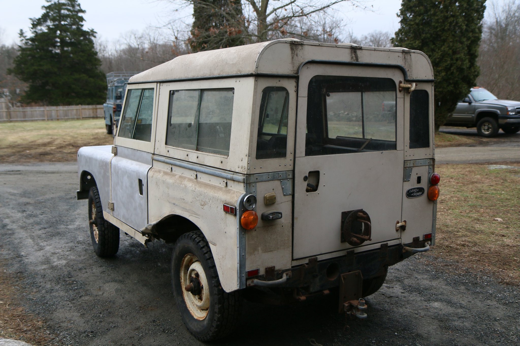 1971 Land Rover Series IIa in Limestone Photo 7