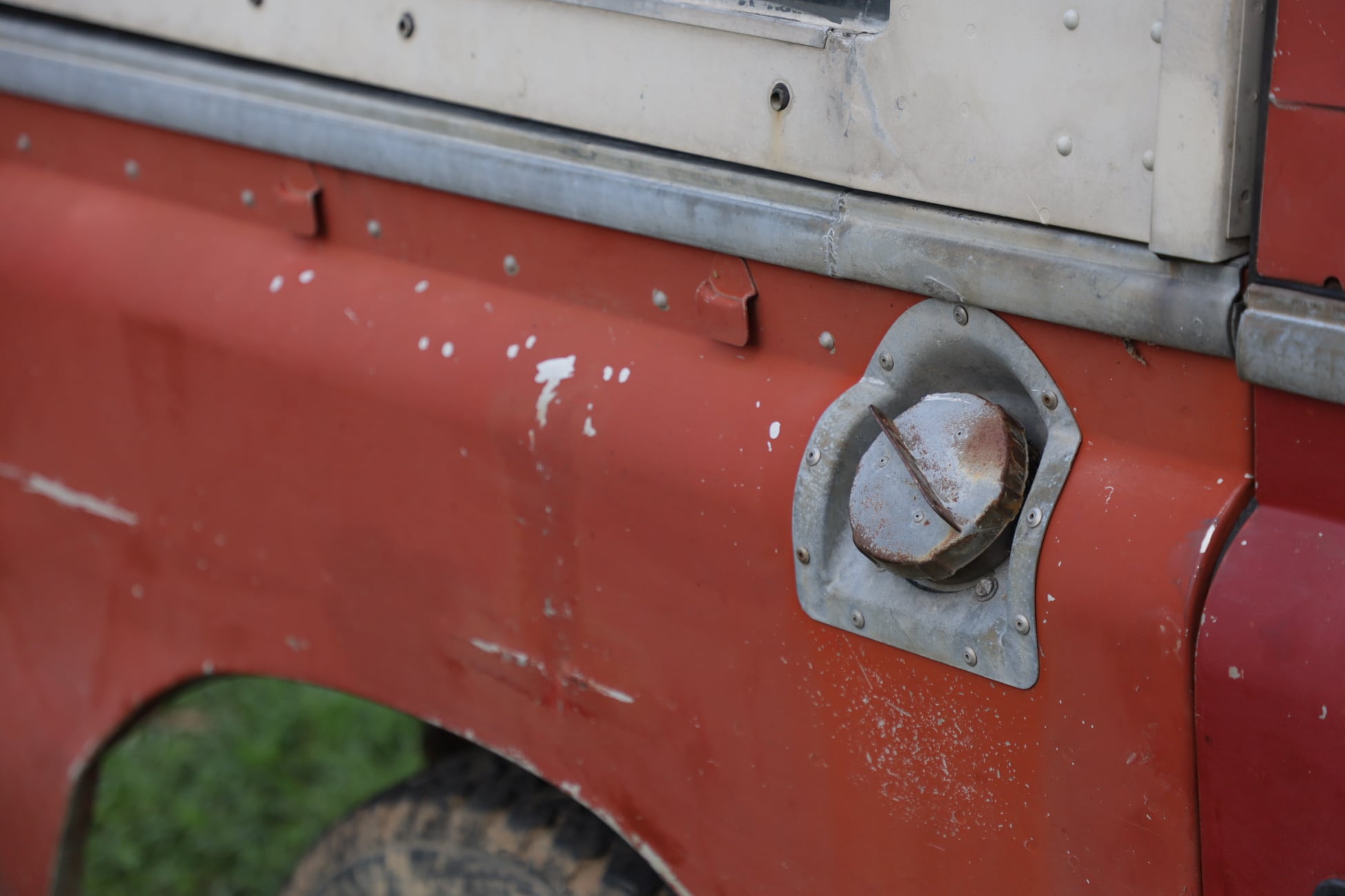 1971 Land Rover Series IIA Poppy Red Photo 16