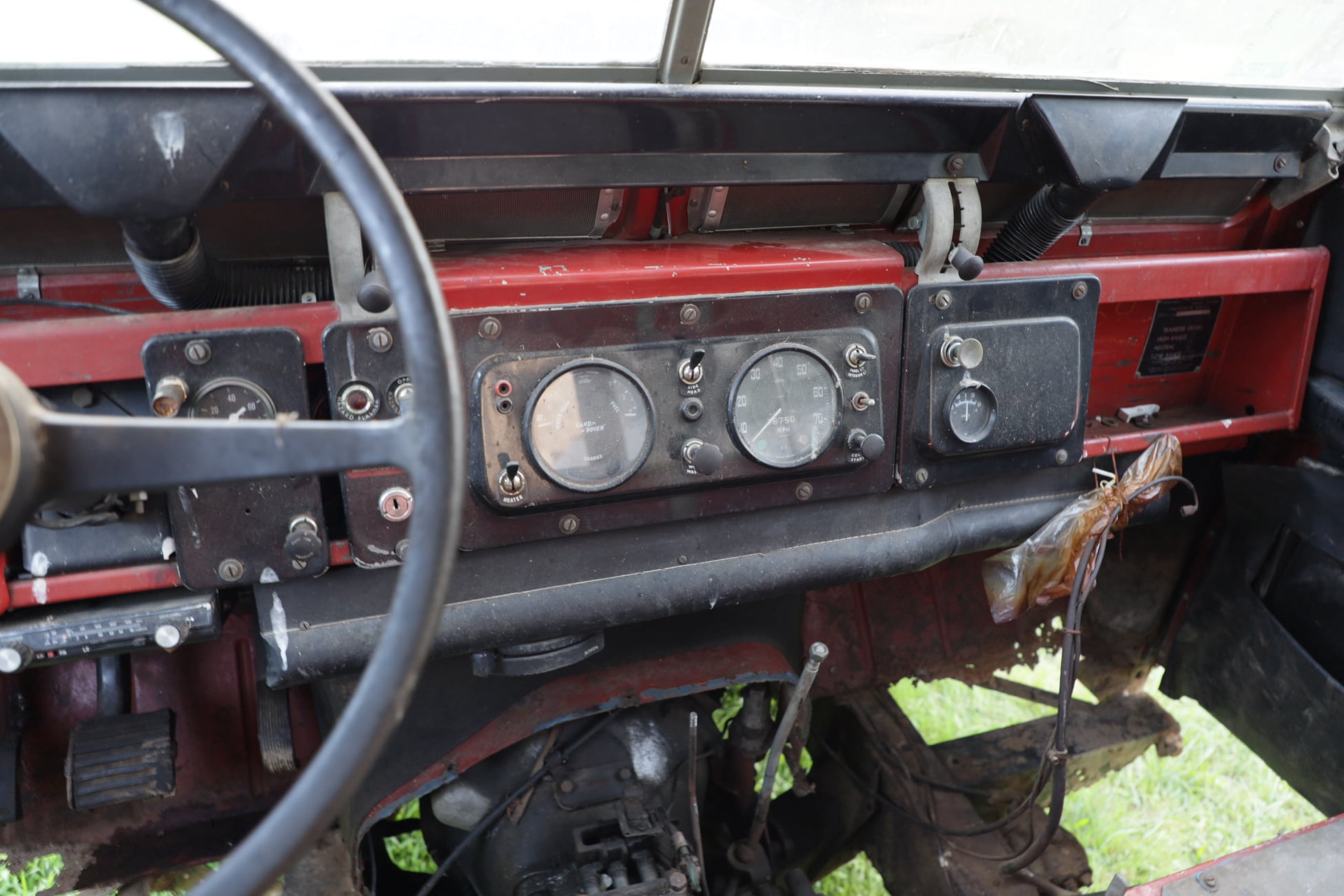 1971 Land Rover Series IIA Poppy Red Photo 9