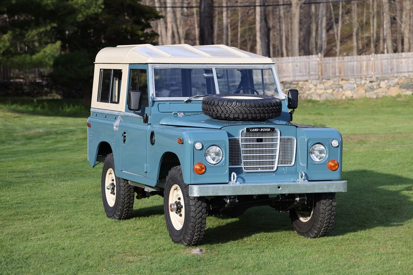 1974 Land Rover Series III Marine Blue