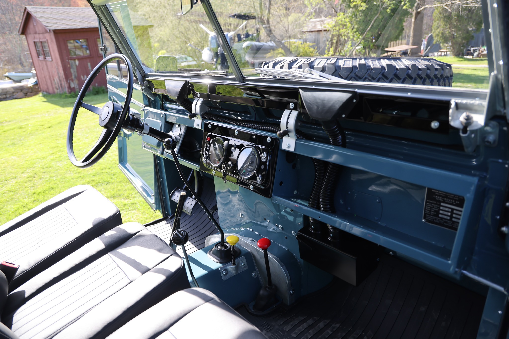 1974 Land Rover Series III Marine Blue Restored 14