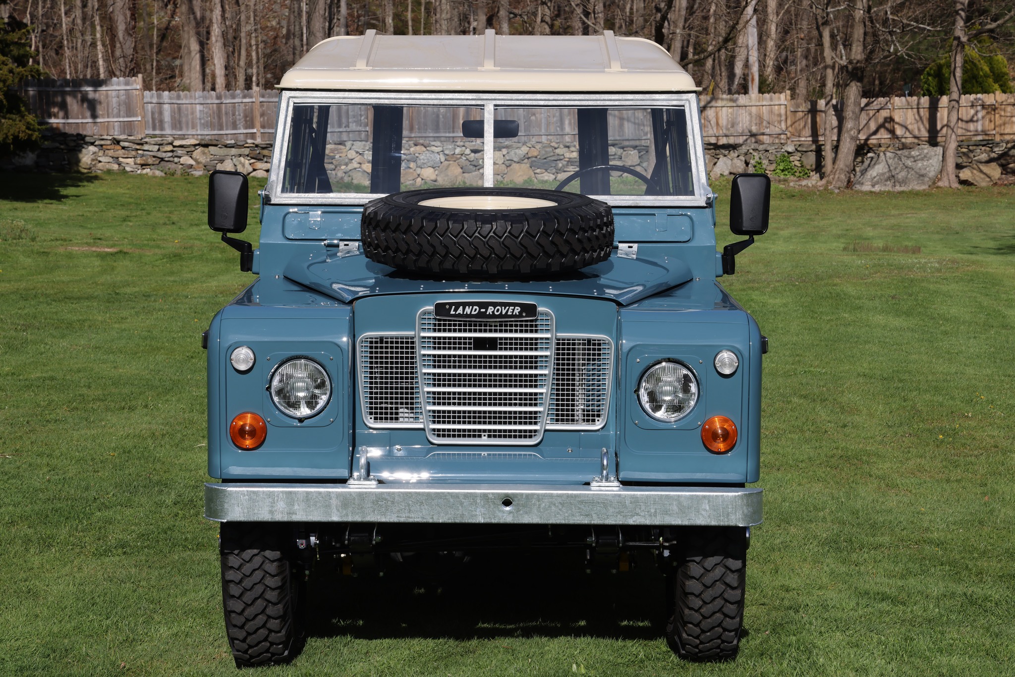 1974 Land Rover Series III Marine Blue Restored 3