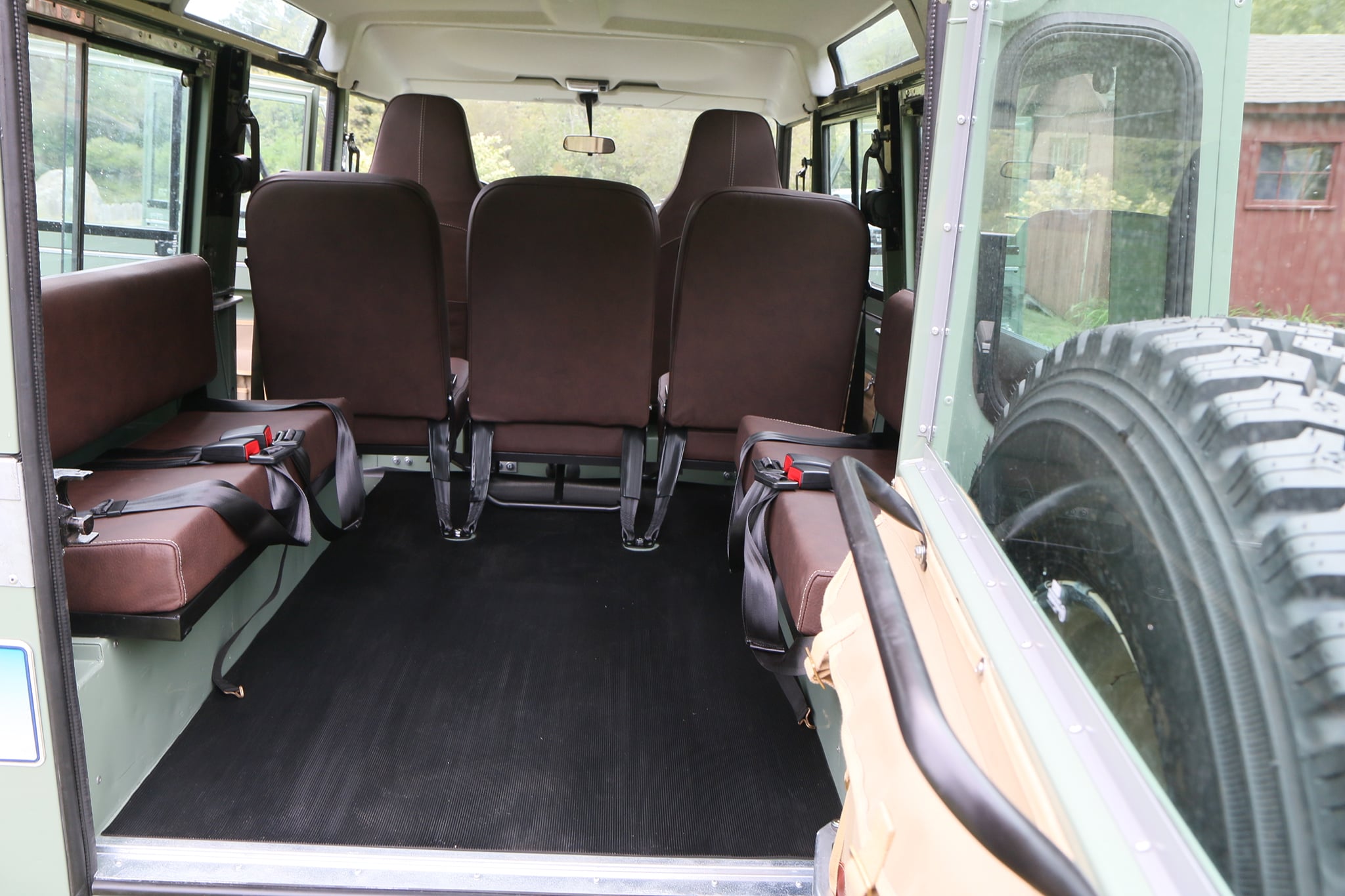 1983 Land Rover Defender 110 Pastel Green Photo 22