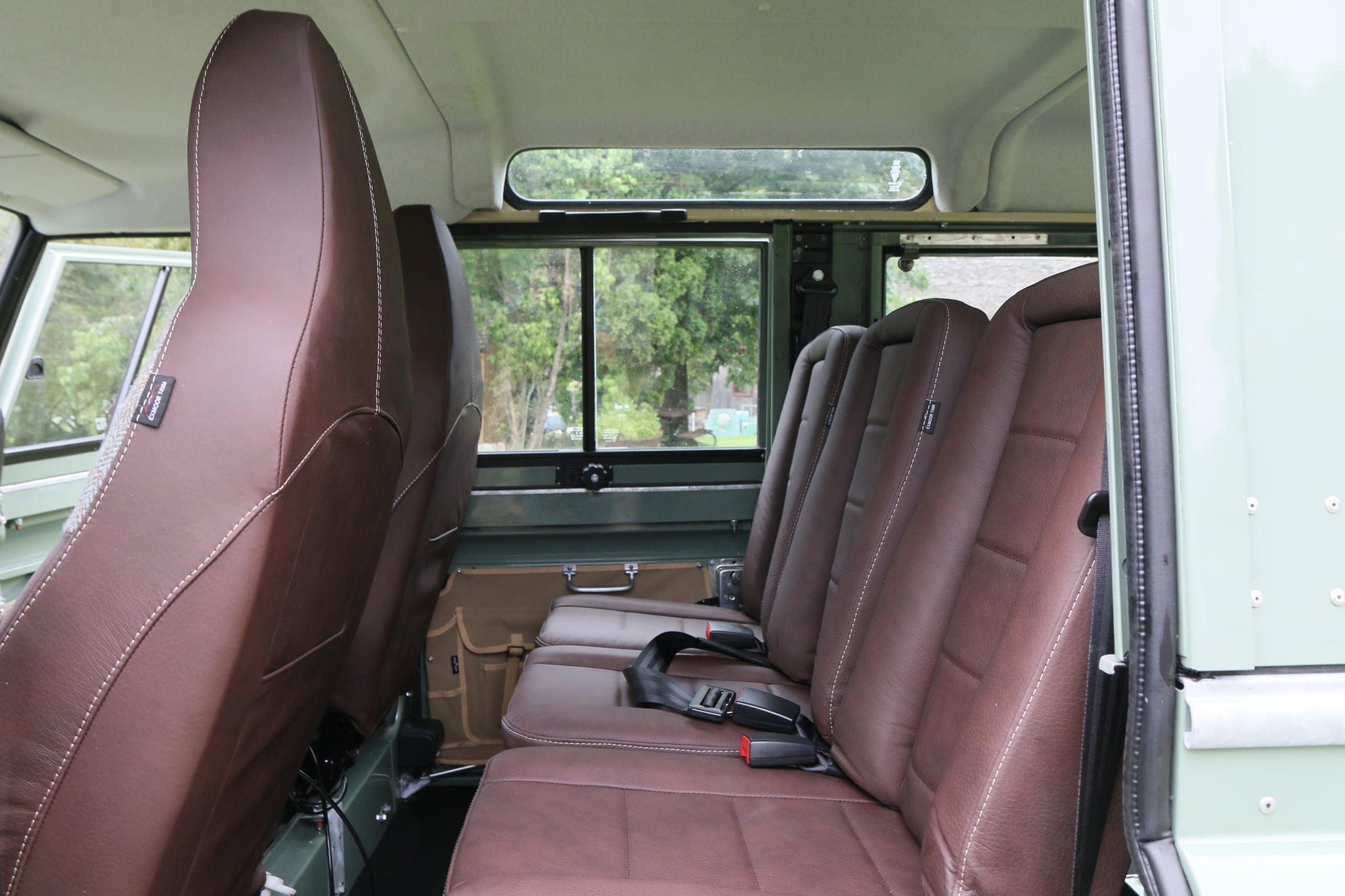 1983 Land Rover Defender 110 Pastel Green Photo 24