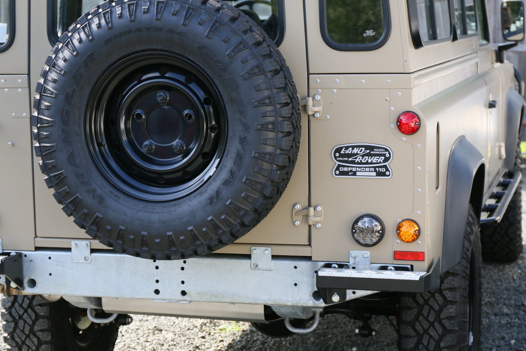 1985 Land Rover Defender 110 NAO Expedition Matte Tan Photo 41