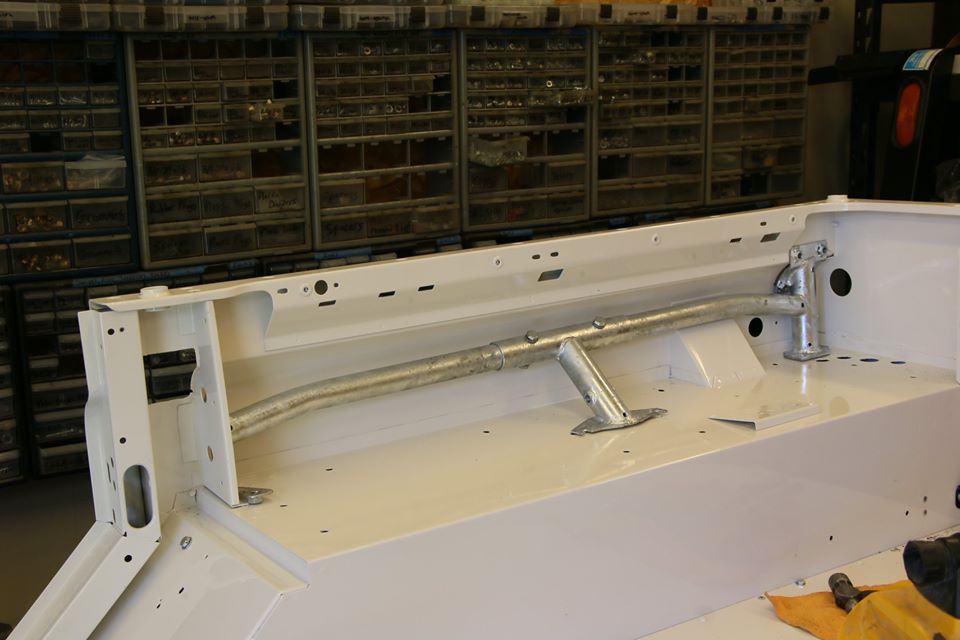 Land Rover Defender 110 NAS under restoration photo 33.