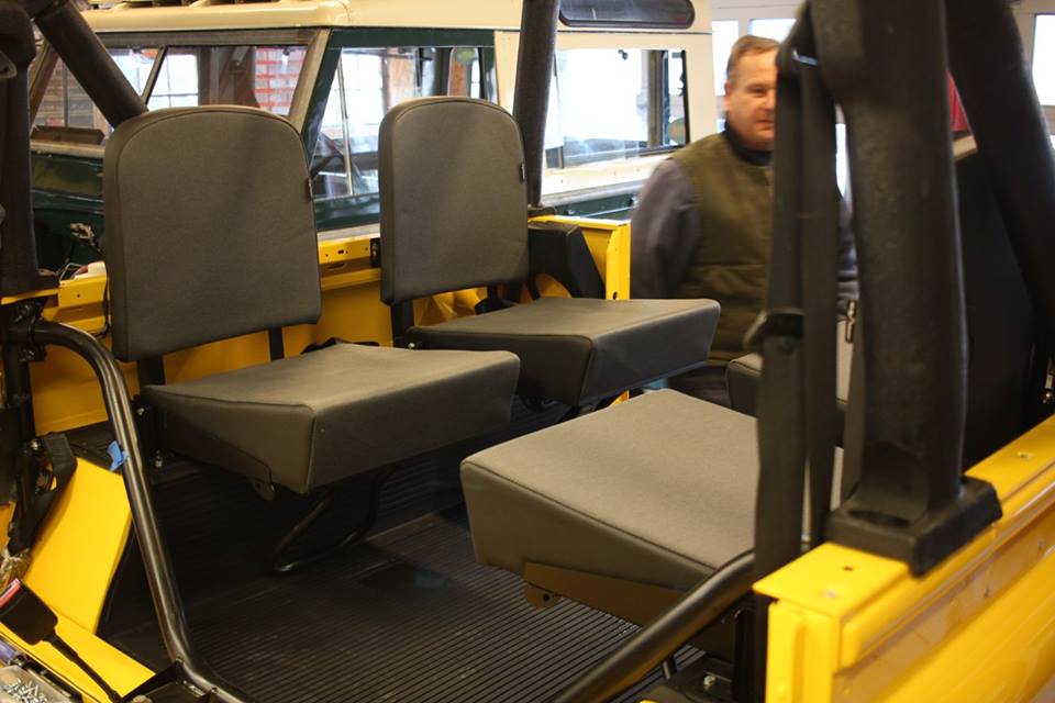 The rear forward facing seat is replaced with four inward facing jump seats.