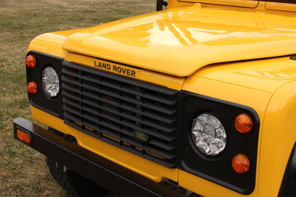 A new genuine Land Rover bumper is installed.