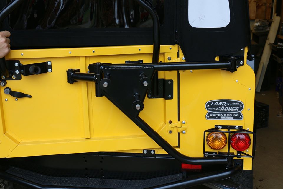 Land Rover Defender 90 NAS under restoration photo 31.