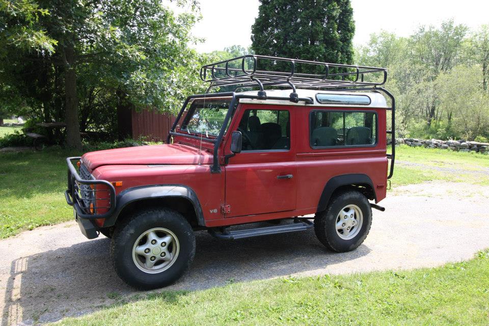 The 1997 Land Rover D90 as it arrived in the shop.